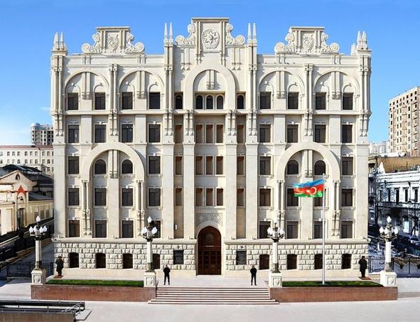 Azərbaycanda karantin qaydalarını pozan vəzifəli şəxs həbs edildi
