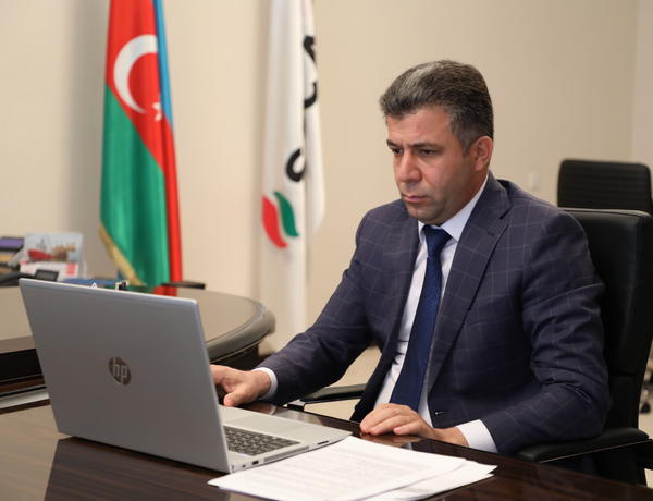 “Azəriqaz”ın baş direktoru istixana sahibləri ilə borc məsələlərini müzakirə etdi