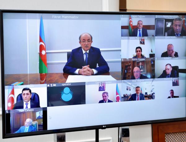 Məhkəmə-Hüquq Şurası hakimlərə xəbərdarlıq etdi