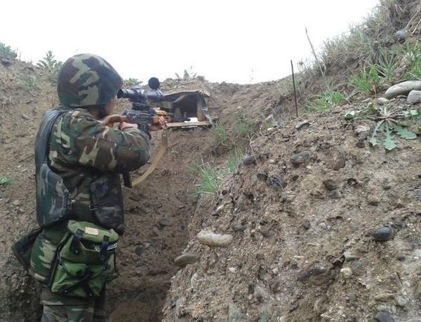 МО: Позиции азербайджанской армии подверглись обстрелу