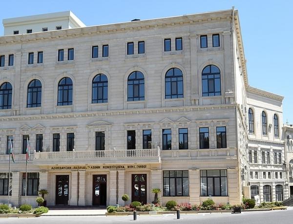 Konstitusiya Məhkəməsi Nazirlər Kabinetinin sorğusu ilə bağlı qərardad çıxardı