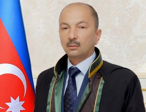 Azərbaycanda vəkil vəfat etdi