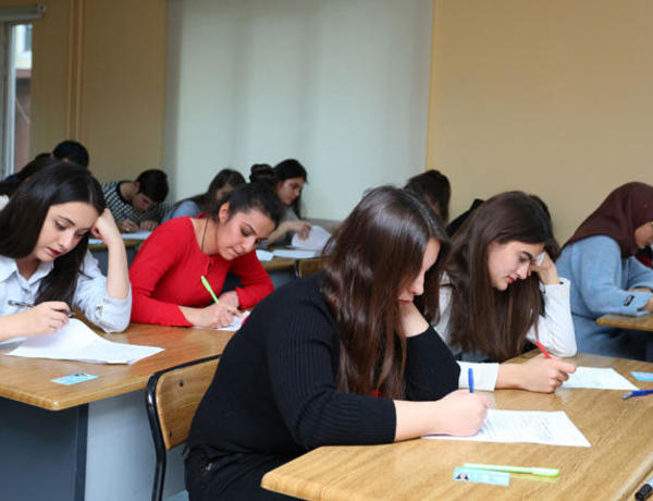 Bu gün növbəti buraxılış imtahanları keçiriləcək