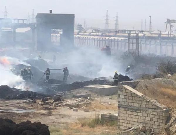 Sumqayıtda zavodda yanğın olub: yaralılar var