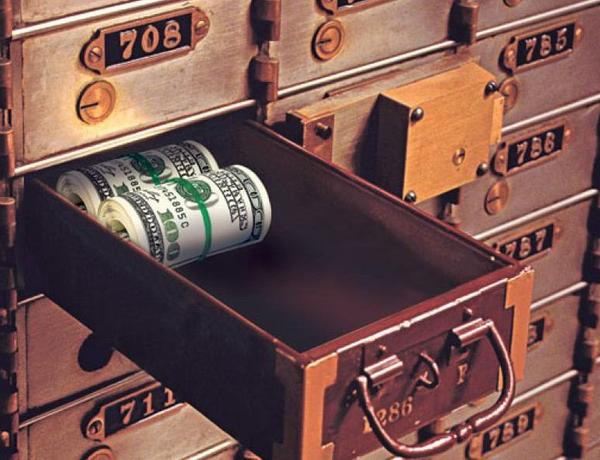 Müştərilərin banka qoyduğu 316 min manat və 32 min dollar depoziti oğurlandı