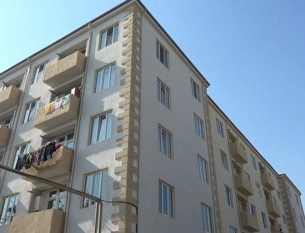 İki il əvvəl partlayış zamanı dağılan binanın yerində inşa edilən yeni binaya qaz verildi –
