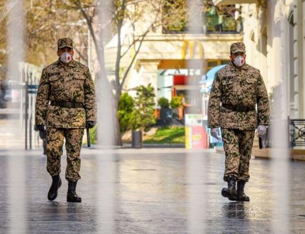 Названы организации, сотрудникам которых разрешено передвигаться в период комендантского часа в Азербайджане