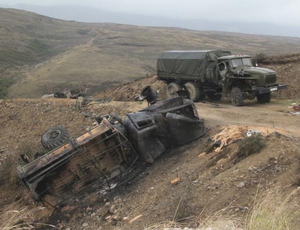 Вблизи Агдере заманена в засаду и уничтожена военная колонна ВС Армении