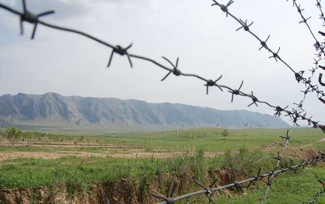 Armenian armed units violate ceasefire on state border