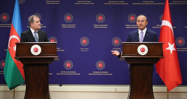 Phone talk held between Azerbaijani, Turkish FMs