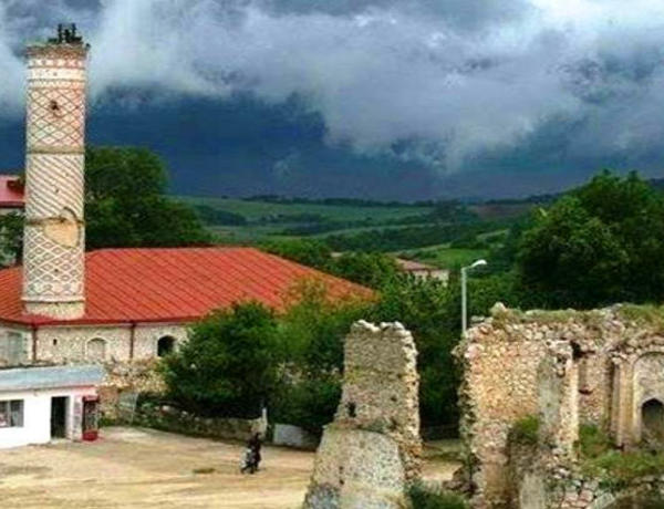 Şuşa məscidinə işıq çəkildi
