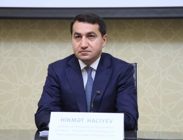 Помощник президента: Случаев массового заражения в армии нет