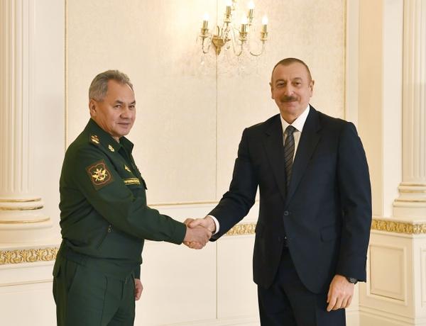 President Ilham Aliyev received delegation led by Russian defense minister