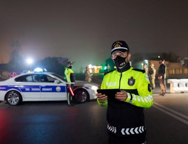 В Азербайджане не восстанавливается въезд-выезд в 5 городов и 12 районов