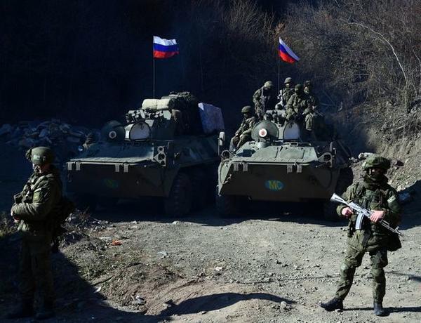 Миротворцы в Карабахе оборудовали посты наблюдения защитными средствами