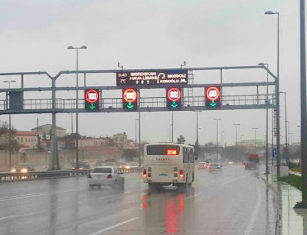 Bakıda bəzi küçələrdə sürət həddi endirildi