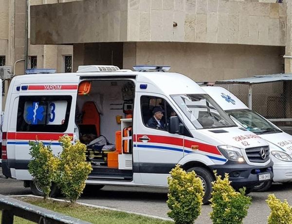 Nazirlik təcili tibbi yardımın çağırışlara gecikməsinin səbəblərini açıqladı