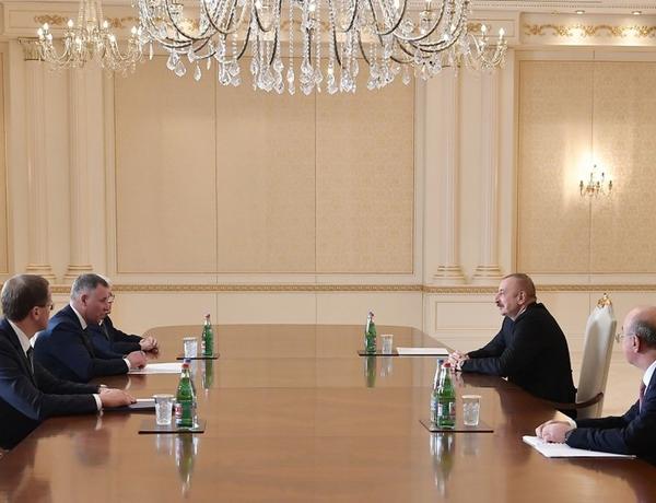 Президент Ильхам Алиев принял министра по чрезвычайным ситуациям России