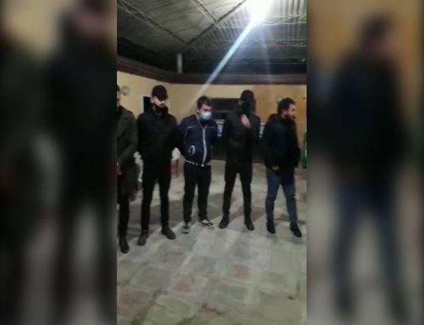 Salyanda karantini pozan kafe sahibi və müştəriləri saxlanıldı