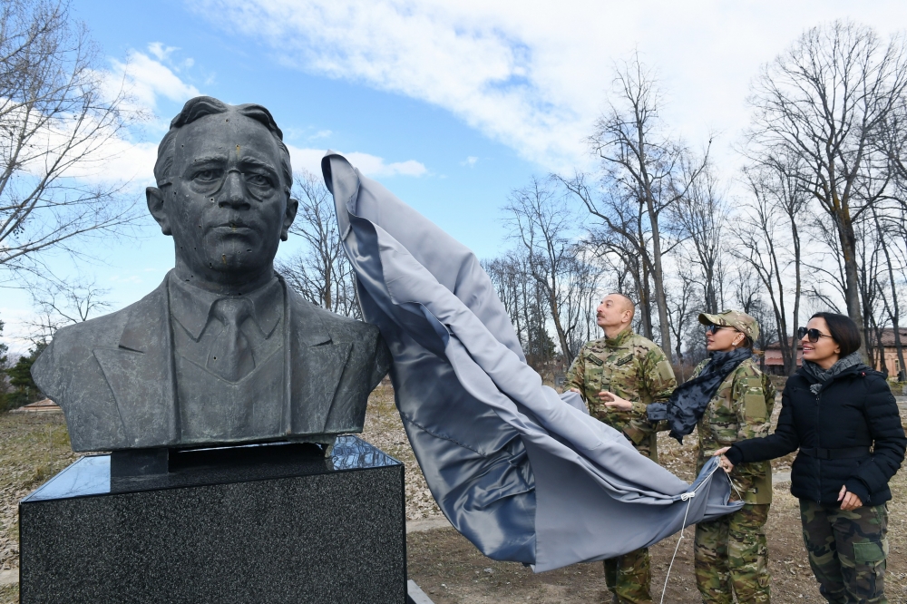 Monuments of famous Azerbaijani personalities restored in Shusha –