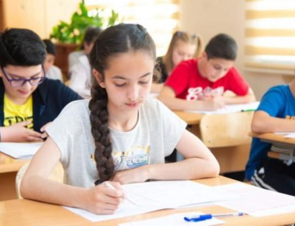 Məktəbi vaxtından əvvəl bitirmək istəyənlər üçün imtahan keçiriləcək