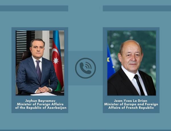 Состоялся телефонный разговор глав МИД Азербайджана и Франции