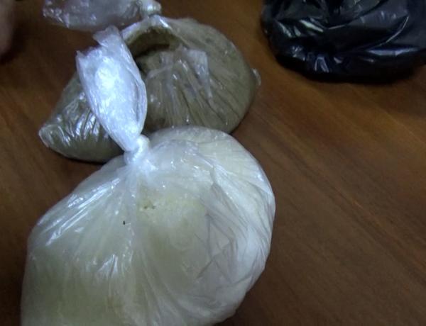 Qanunsuz saxlanılan 25 kiloqramdan artıq narkotik vasitə aşkar olundu