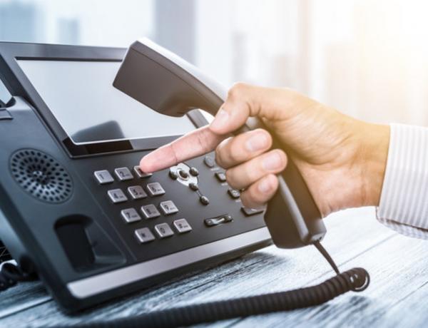 Məhkəmələrdə telefon zənglərinə niyə cavab verilmir? –