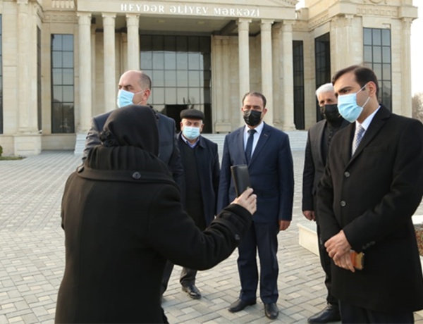 Deputat Goranboyda vətəndaşları qəbul etdi –