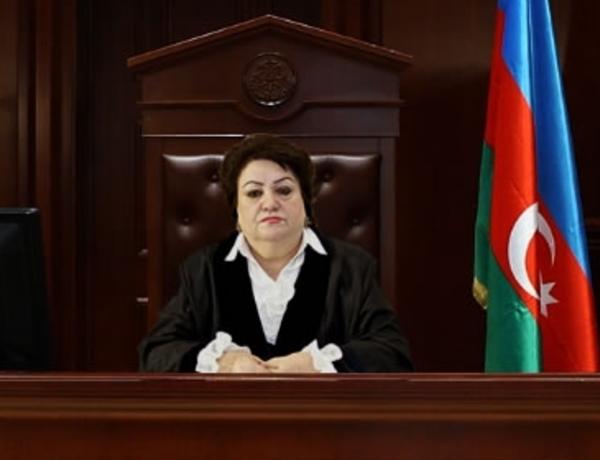 Azərbaycanda tanınmış hakim təqaüdə göndərilir
