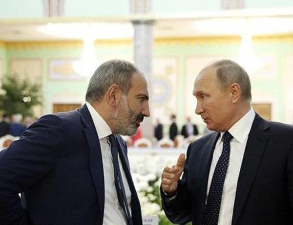 Путин и Пашинян обсудили по телефону ситуацию в Армении