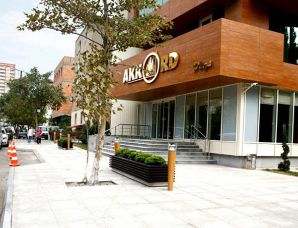 Bank kredit borcuna görə “Akkord”u məhkəməyə verdi