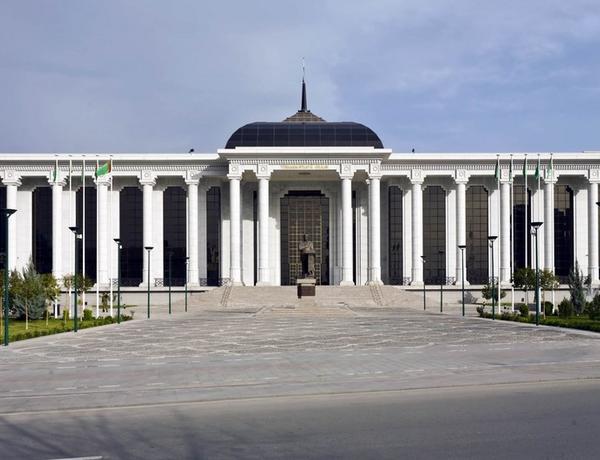 Парламент Туркменистана ратифицировал документ о месторождении «Достлуг»