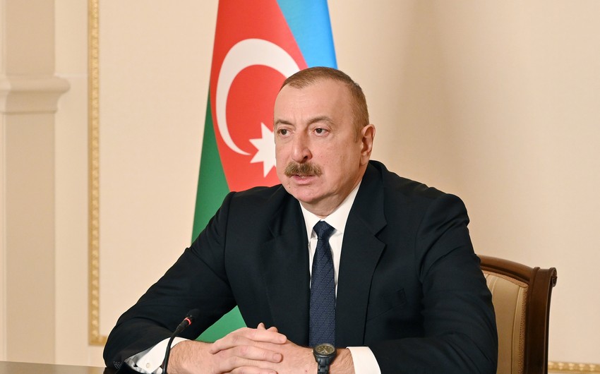 President Ilham Aliyev views cotton sowing process in Hajigabul district