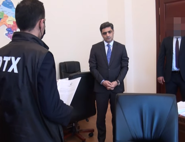 Həbsdə olan sabiq nazir müavini hakim qarşısına çıxarıldı