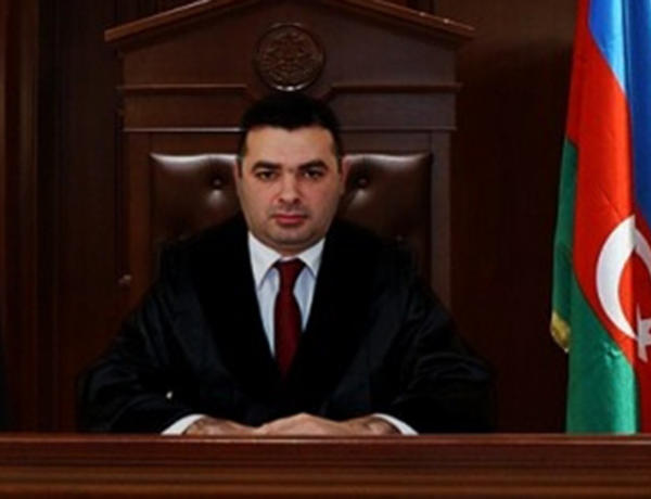 Baş Prokurorluq arvadını öldürməkdə şübhəli bilinən hakimlə bağlı məlumat yaydı