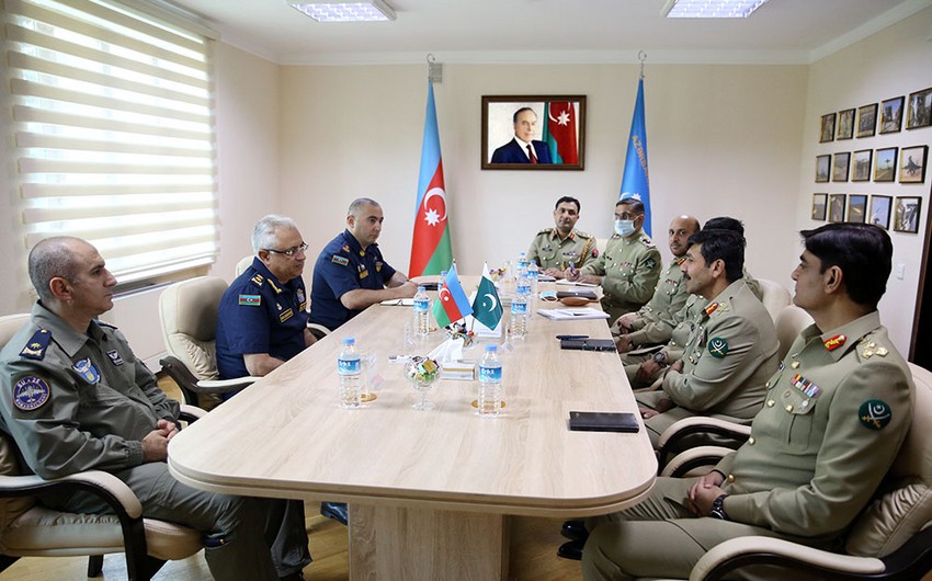 Azerbaijan, Pakistan mull military aviation issues