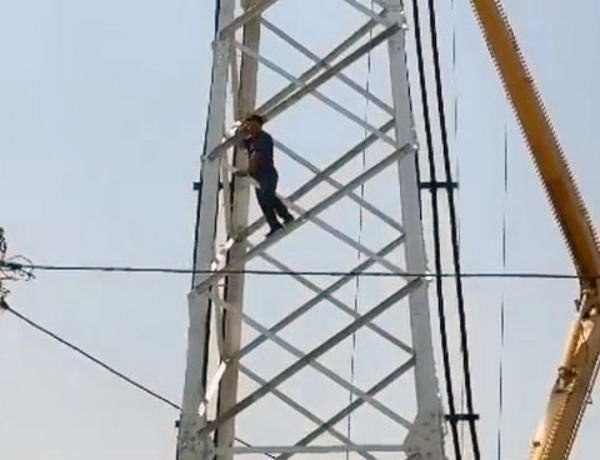Sumqayıtda intihara cəhd edən şəxs xilas edildi