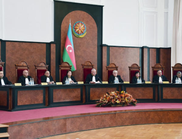 Konstitusiya Məhkəməsi Cinayət Məcəlləsinin iki maddəsini şərh etdi –