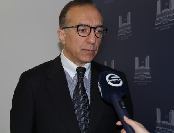 “Beynəlxalq Cinayət Məhkəməsinin Nizamnaməsinin səkkizinci maddəsi bu əməli müharibə cinayəti kimi tövsif edir”