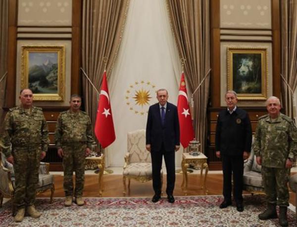 Президент Турции принял министра обороны Азербайджана