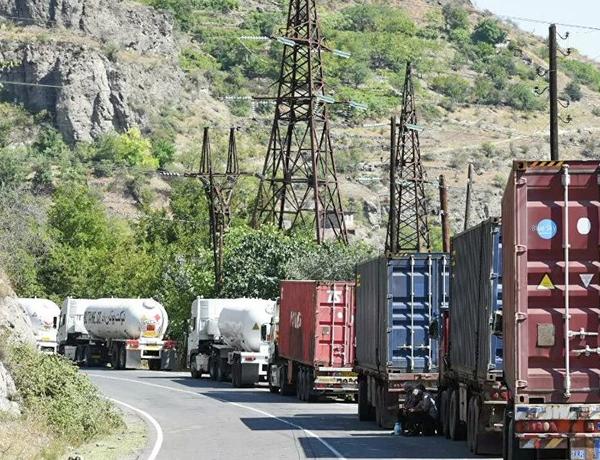 Азербайджан и Иран обсудили ситуацию на дороге Горус-Гафан