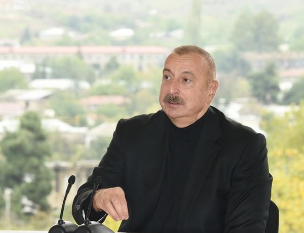 Ильхам Алиев: Именно врачи являются одной из причин, почему количество шехидов не было таким большим