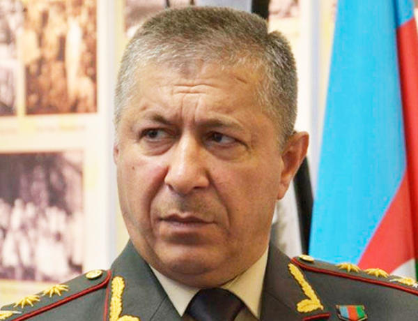 Prokuror Rövşən Əkbərova 11 il həbs cəzası istədi