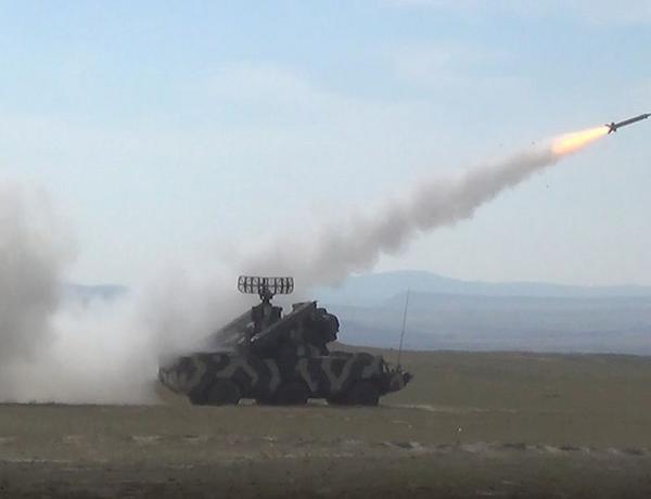 Войска ПВО Азербайджана выполняют боевые стрельбы