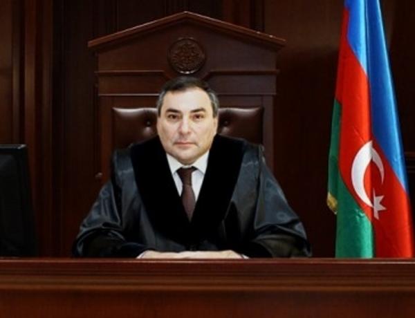 Bakıda məhkəmə sədrinə ağır itki üz verdi