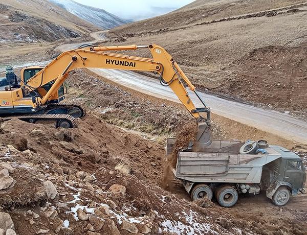 МО: В Кяльбаджаре и Лачыне проложено более 580 км дорог с грунтовым покрытием