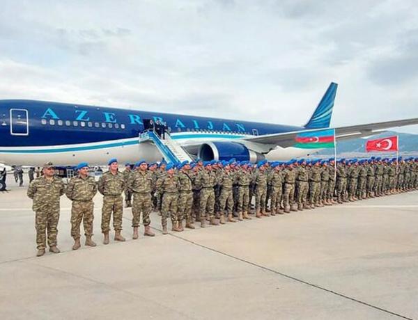 Вернулись азербайджанские военнослужащие, окончившие курс коммандос
