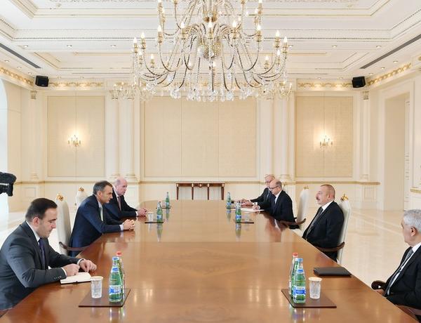 President Ilham Aliyev received BP Chief Executive Officer