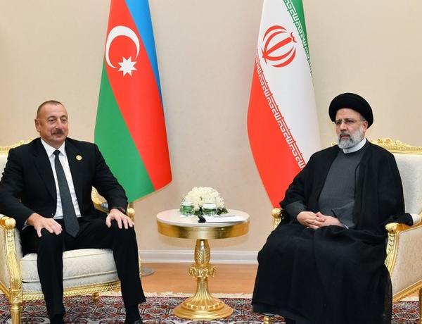 Ильхам Алиев встретился с президентом Ирана